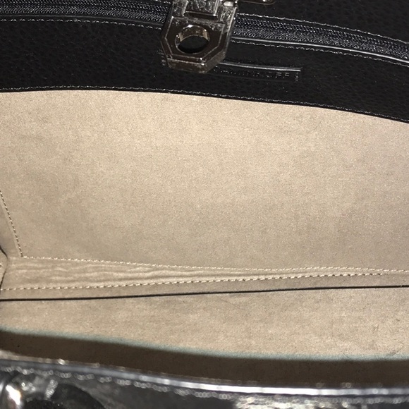 NWT Rebecca Minkoff Madison MD satchel in black leather top handle strap - Picture 6 of 6